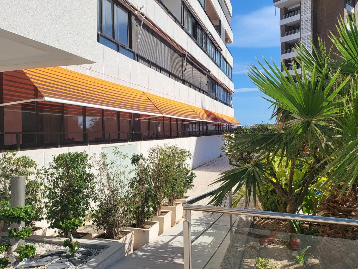 Trinisol II Private Apartments With Sea View Бенідорм Екстер'єр фото