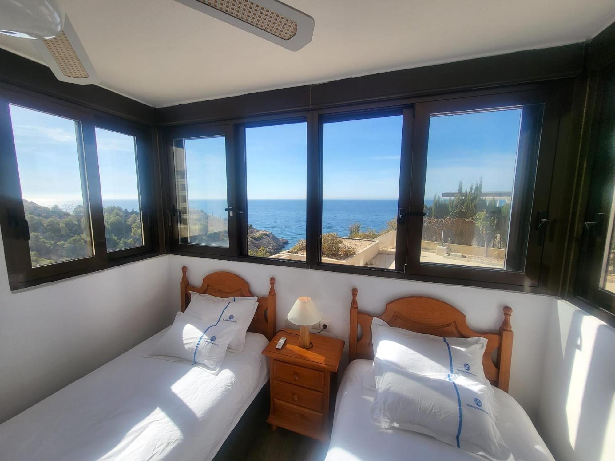 Trinisol II Private Apartments With Sea View Бенідорм Екстер'єр фото