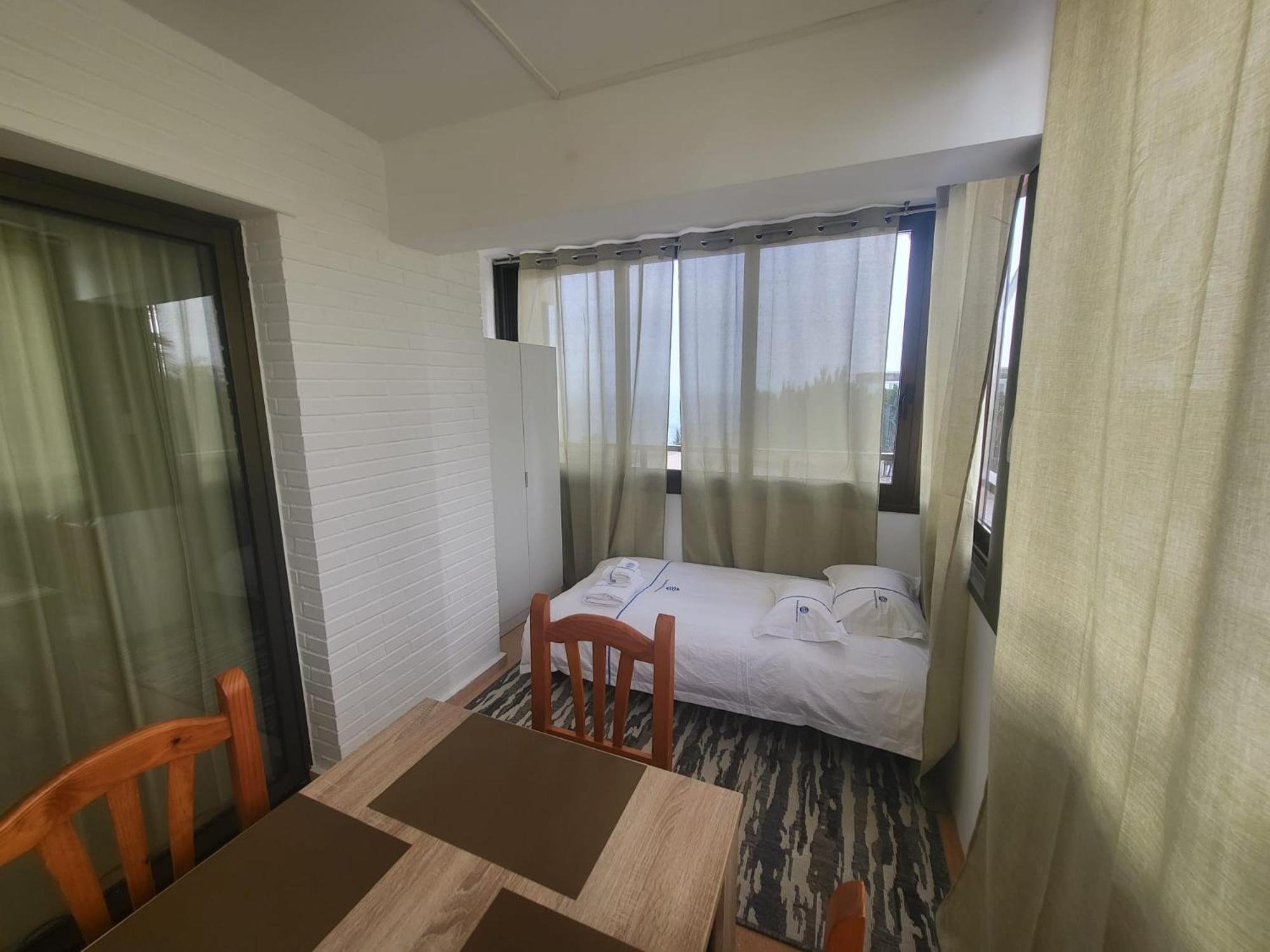 Trinisol II Private Apartments With Sea View Бенідорм Екстер'єр фото